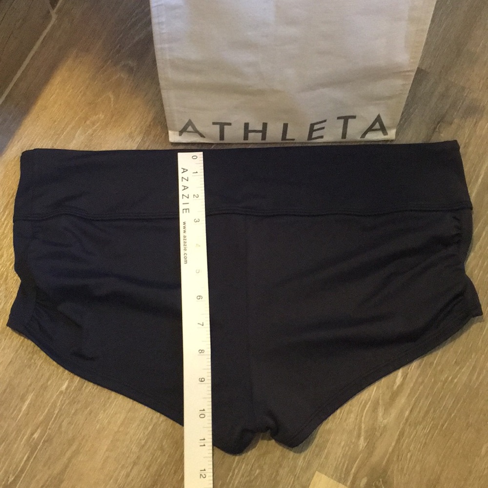 New ATHLETA Workout Athletic Running Biker Shorts Swim Vacation or Daily Wear - Picture 7 of 8